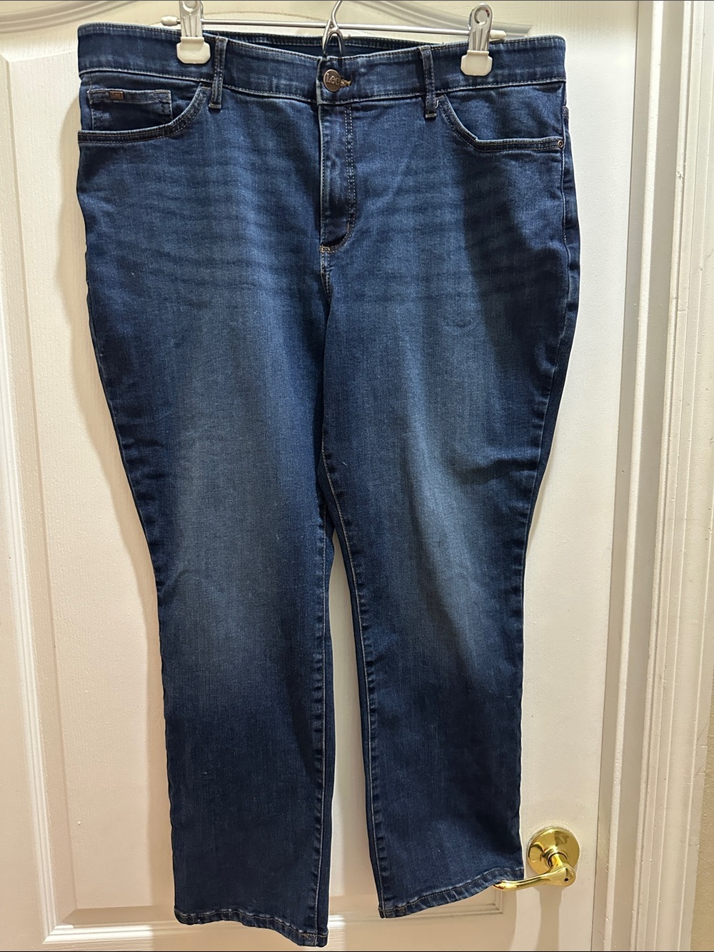 Lee Women's Straight Leg Jeans in Dark Blue Wash